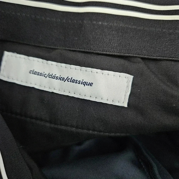 Amazon Essentials Classic Fit Men's Navy Golf Dress Pants 34x32 - Picture 2 of 5